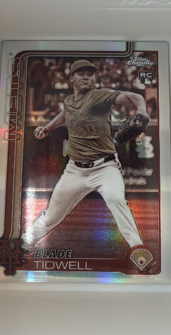 Blade Tidwell Topps Chrome Rookie Card